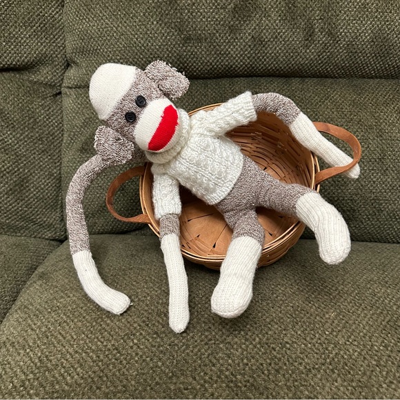 Longaberger Round Basket 10” - Picture 13 of 15